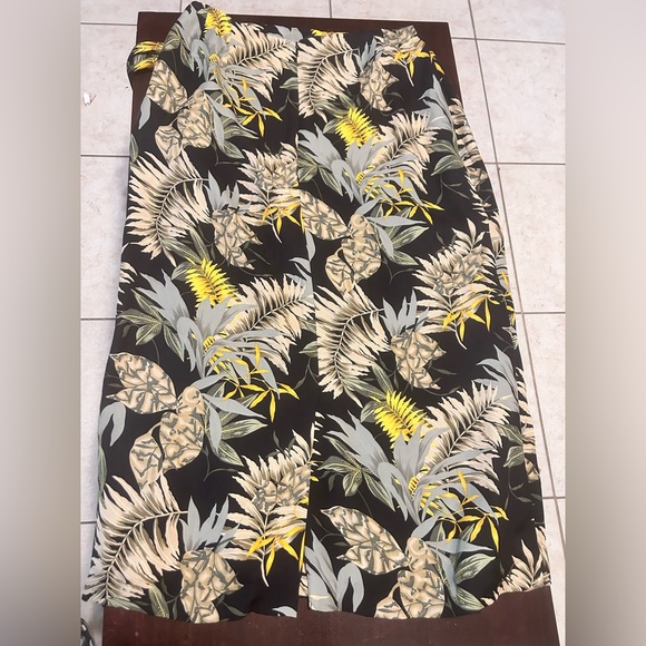 Floral Black Maxi Skirt - Picture 3 of 3